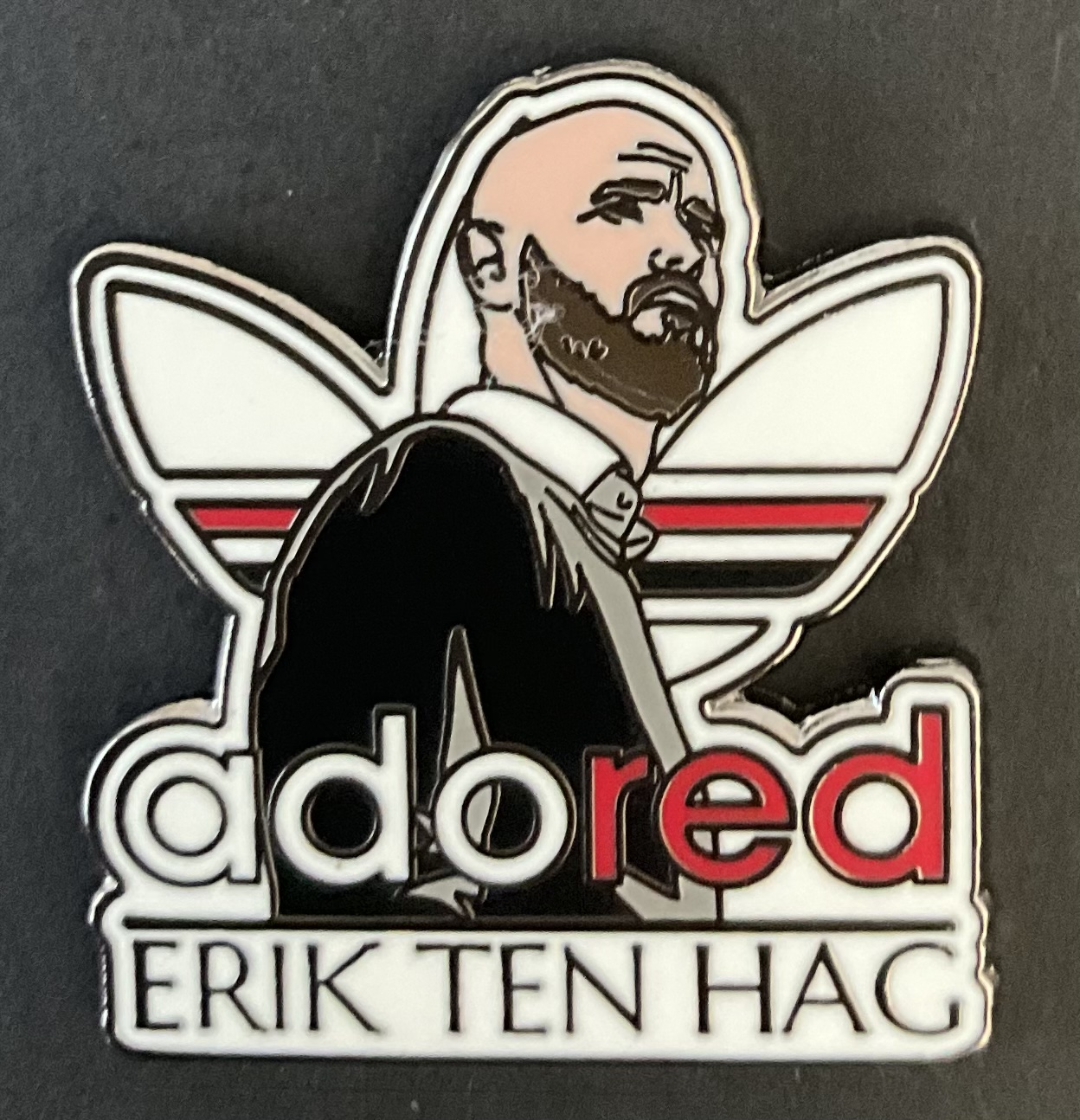 ERIK TEN HAG ADORED UNITED SOUVENIR ENAMEL PIN BADGE - The Badgeman Shop