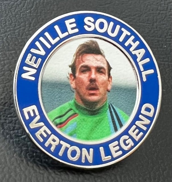 EVERTON LEGEND NEVILLE SOUTHALL FOOTBALL ENAMEL PIN BADGE - The ...