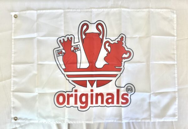 MAN UNITED TREBLE WINNERS WHITE FLAG