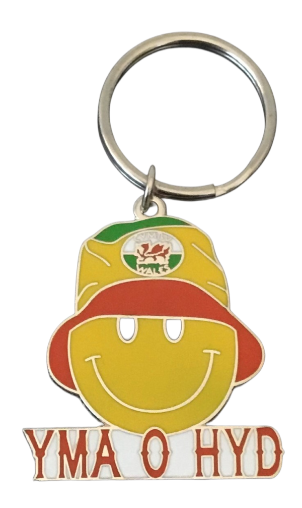 WALES KEYRING CYMRU FOOTBALL BUCKET HAT