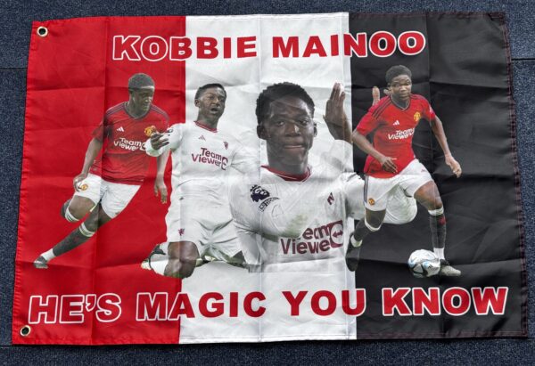 MAN UTD FLAG KOBBIE MAINOO