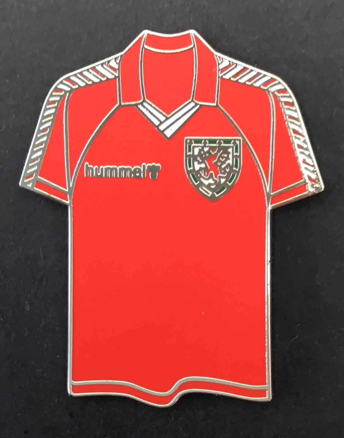 Classic hummel hot sale football shirts