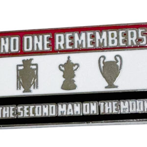 NO ONE REMEMBERS BADGE